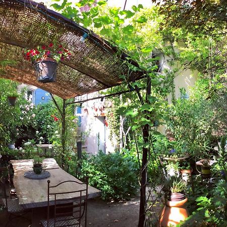 Au Puits De La Fontaine Ξενοδοχείο Tavernes Εξωτερικό φωτογραφία