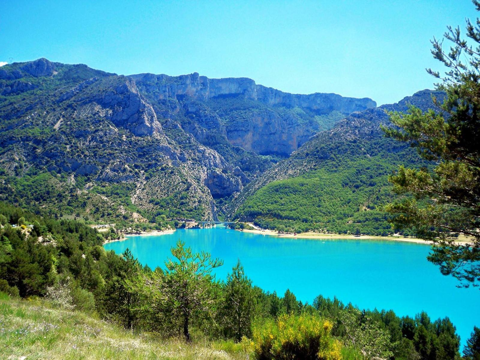 Au Puits De La Fontaine Ξενοδοχείο Tavernes Εξωτερικό φωτογραφία